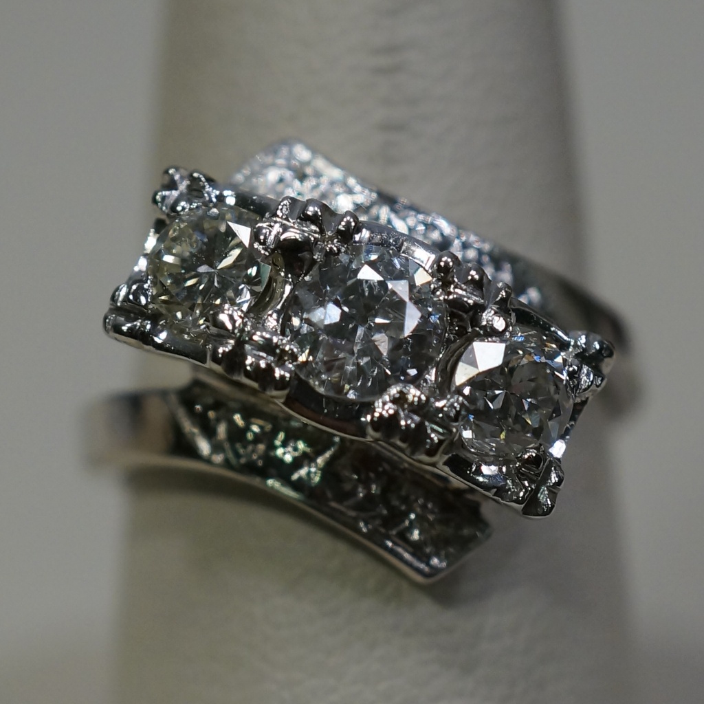 14kw Gold Genuine Diamond Vintage Ring